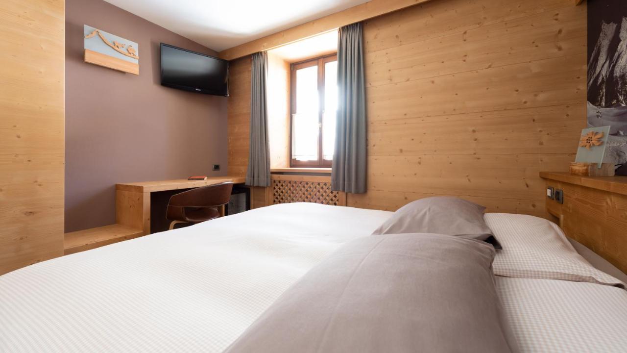 Hotel Compagnoni Santa Caterina Valfurva Exterior photo