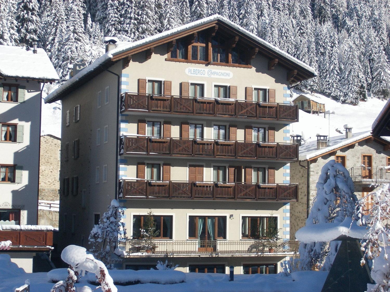 Hotel Compagnoni Santa Caterina Valfurva Exterior photo